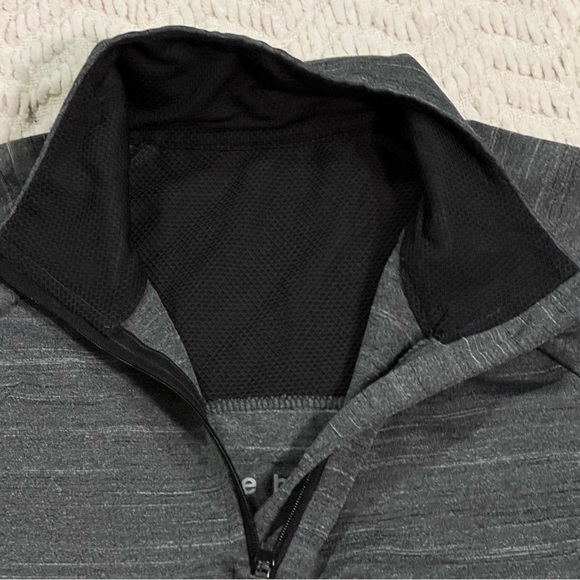 Reebok Gray Space Dye Back Vent 1/4 Sleeve Pullover Women's Medium - Picture 4 of 12